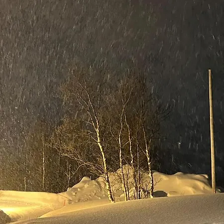 Skaidi Lodge - Modern Cabin Luxury - Near Nussir - 6 Beds * Hammerfest