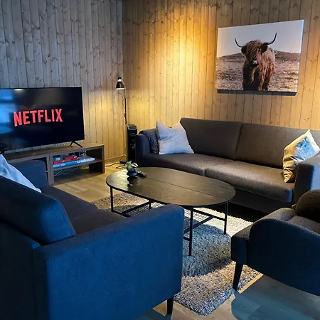 Skaidi - Modern Luxury - 6 Beds *