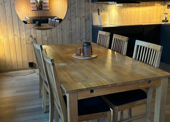 Skaidi - Modern Luxury - 6 Beds *